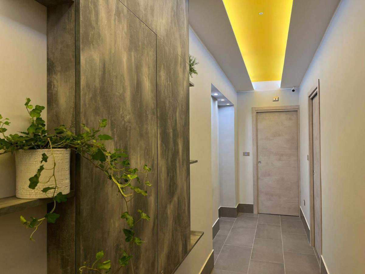Smart Rooms Неаполь Екстер'єр фото