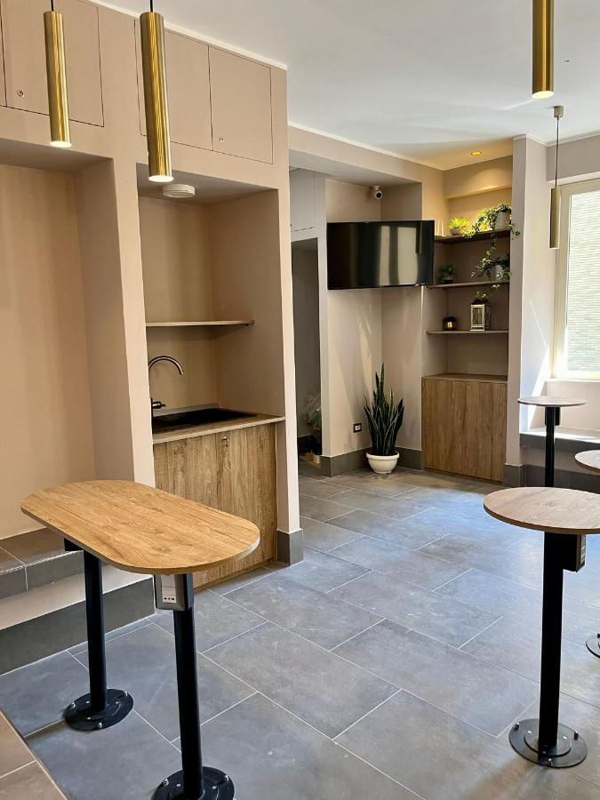Smart Rooms Неаполь Екстер'єр фото
