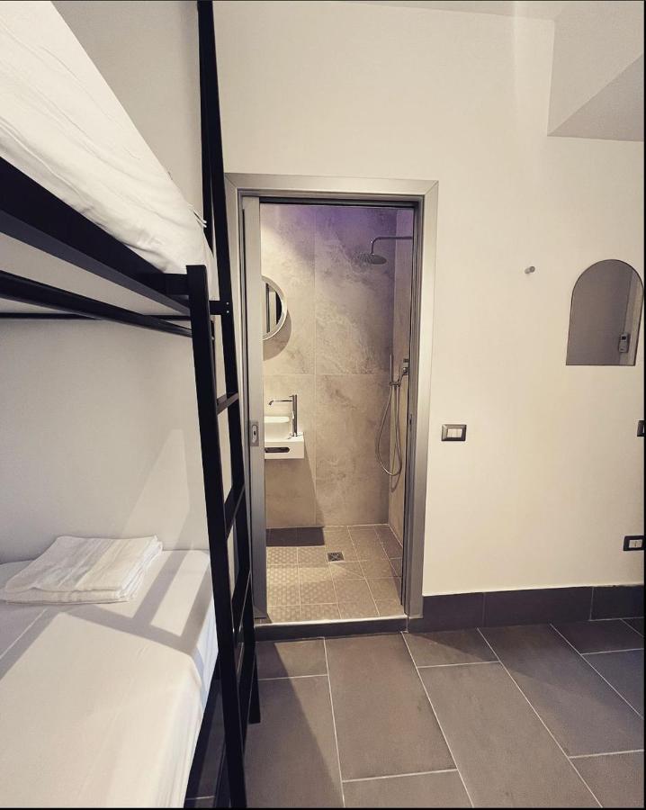Smart Rooms Неаполь Екстер'єр фото